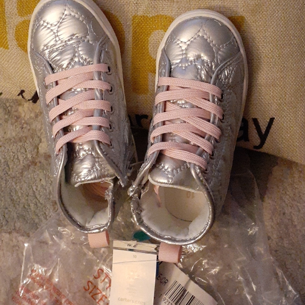 Shoes - Picture 5 of 7